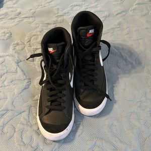 COPY - Nike Blazers Black and White